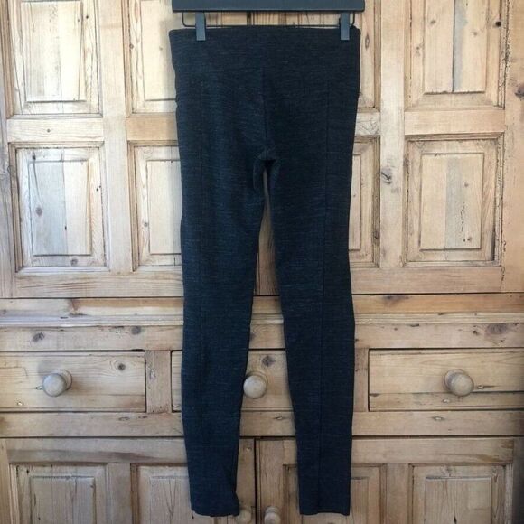 GETTINGBACKTOSQUAREONE Womens SIze Medium Gray Leggings Athletic Pants - Picture 5 of 9